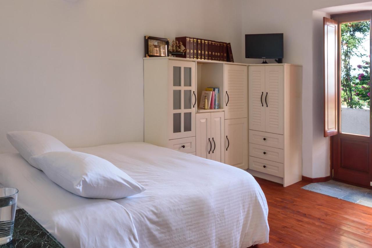 קרטראדוס Aquaria Villa מראה חיצוני תמונה